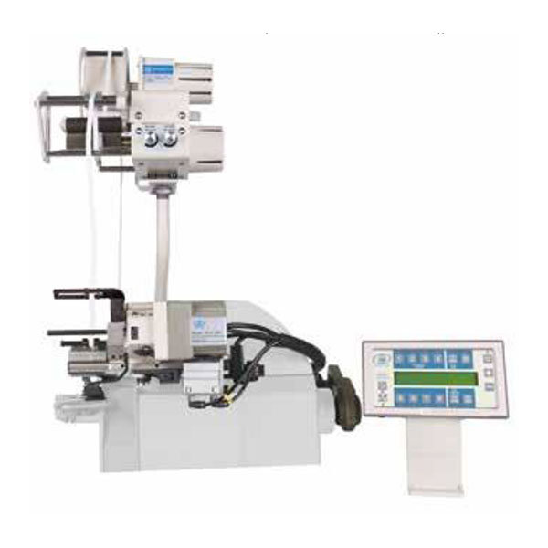 Datastyrt båndmater